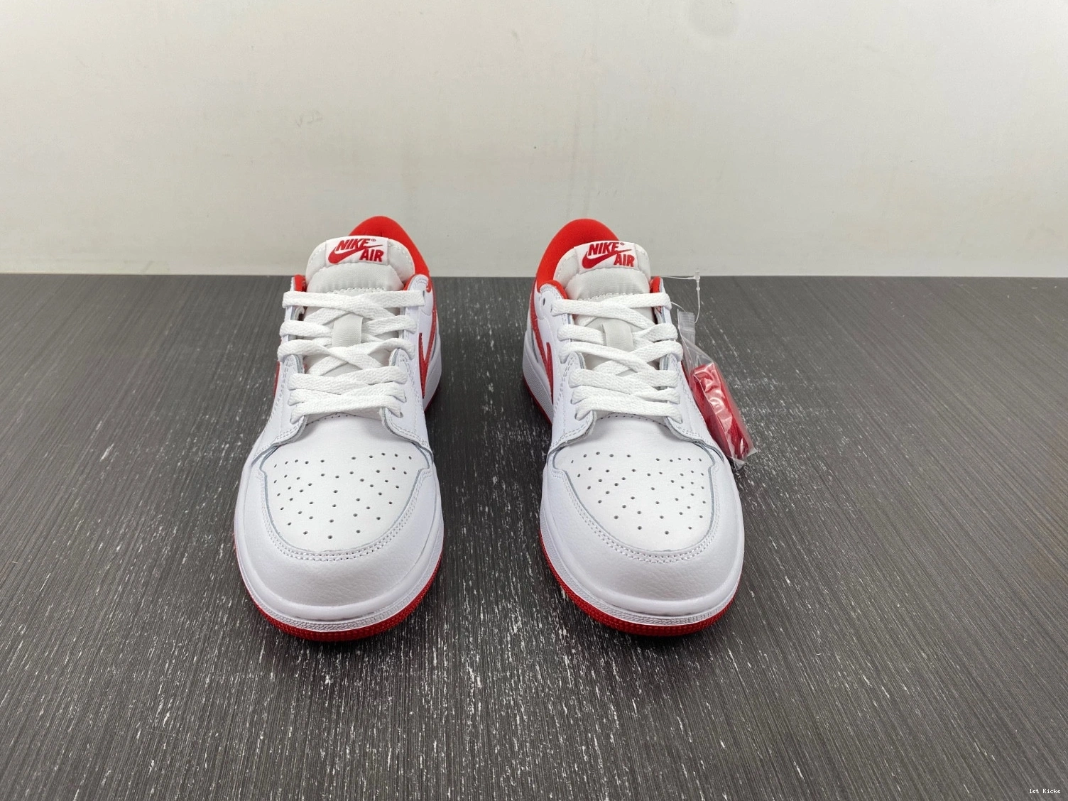 Jordan Red OG Low 1 CZ0790-161 University Air 0514